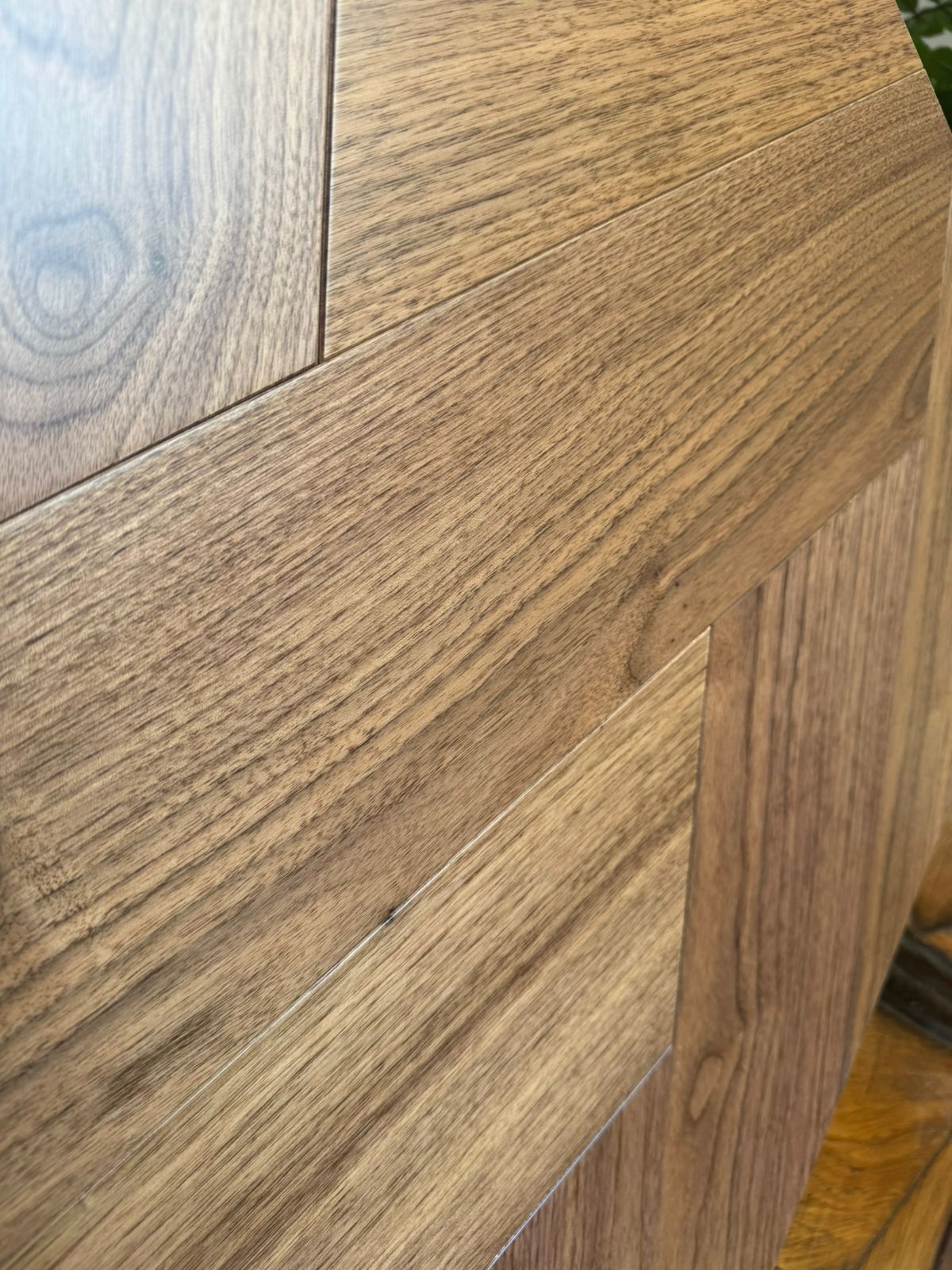 Инженерная доска Итальянская елка Орех американский Селект Diamond 550х150х14/3 мм (1,32 м2/упак)